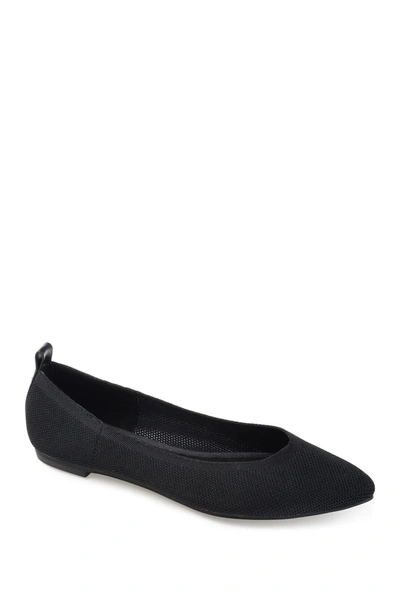 Journee Collection Journee Women's Tru Comfort Foam Wide Width Veata Flat In Black