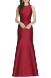 Alfred Sung Bow-back Trumpet Gown In Red