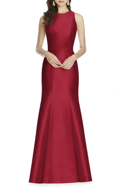 Alfred Sung Bow-back Trumpet Gown In Red