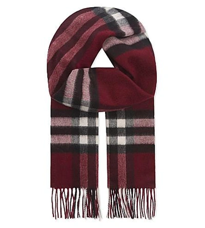Burberry Giant Check Cashmere Scarf In Plum Check