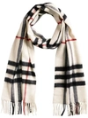 Burberry The Classic Cashmere Scarf In Check In White