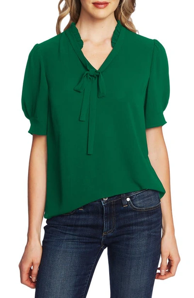 Cece Short Sleeve V-neck Ruffled Top With Bow In Green