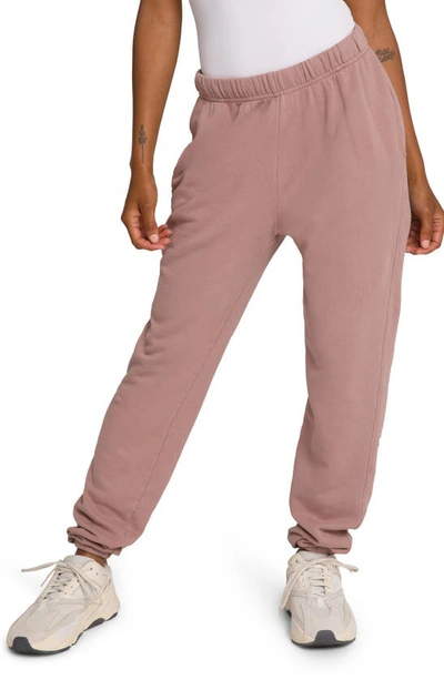 Good American Boyfriend Sweatpants In Dusk