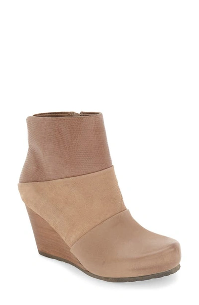 Otbt 'dharma' Wedge Bootie In Pecan Leather