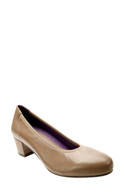 David Tate Simona Block Heel Pump In Taupe Leather