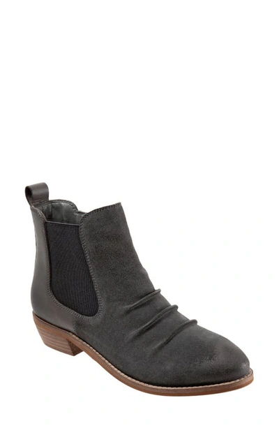 Softwalkr Rockford Chelsea Boot In Charcoal Suede