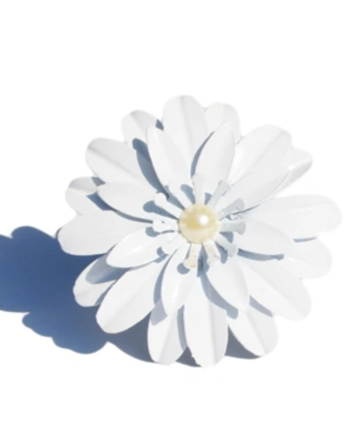 Vibhsa White Pearl Flower Napkin Ring