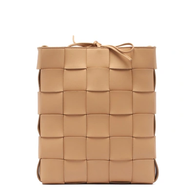 Bottega Veneta Womens Almond Gold Cassette Messenger Intrecciato Leather Tote Bag In Neutrals