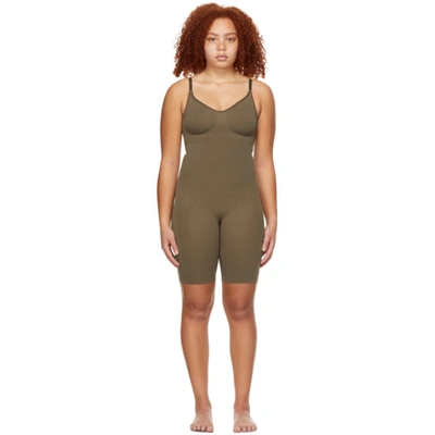 Skims Brown Seamless Sculpting Mid-thigh Bodysuit In Oxide