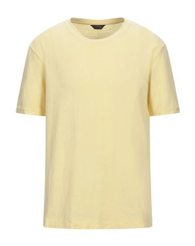 Hōsio T-shirts In Yellow