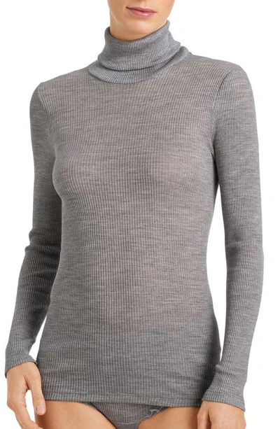 Hanro Karla Seamless Wool & Silk Turtleneck Top In Silver