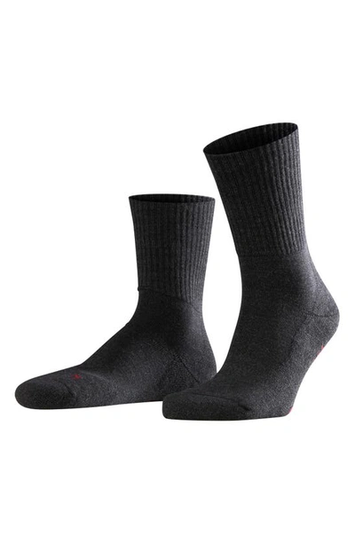 Falke Men's Walkie Light Sport Spirit Wool-blend Socks In Black