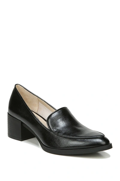 Lifestride Devyn Loafer Pump In Black Faux Leather