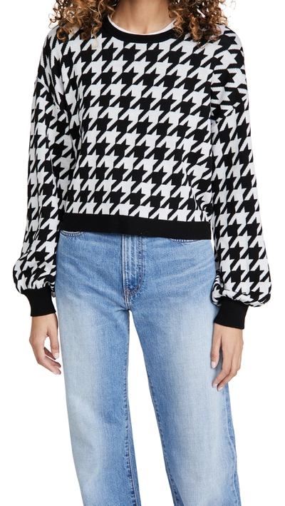 Alice And Olivia Ansley Houndstooth Wool Blend Crop Sweater In Black White