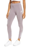 Nike Air Pocket Leggings In Purple Smoke/ White