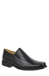 Sandro Moscoloni Berwyn Venetian Loafer In Blk