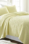 Ienjoy Home Home Spun Premium Ultra Soft Damask Pattern Quilted King Coverlet Set In Yellow