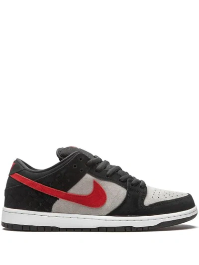 Nike Dunk Sb Low Sneakers In Black