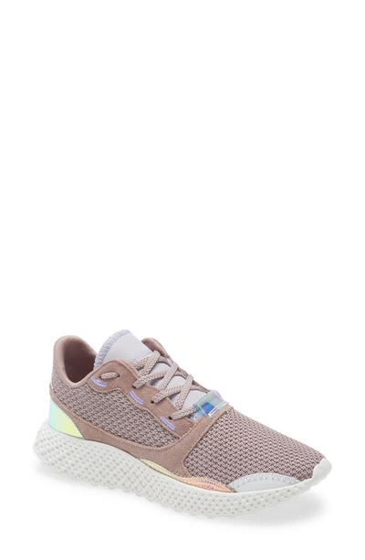 Steve Madden Run Sneaker In Taupe Multi