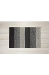 Chilewich Marble Stripe Indoor/outdoor Utility Mat In Salt And Pepper