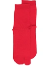 Maison Margiela Tabi Toe Socks In Military Red