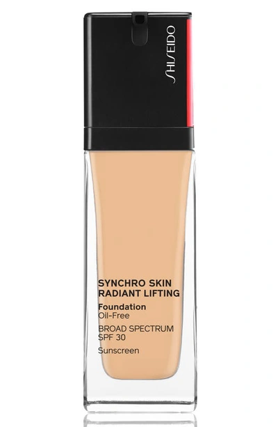 Shiseido Synchro Skin Radiant Lifting Foundation Broad Spectrum Spf 30 Sunscreen In 160 Shell
