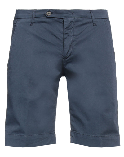 Entre Amis Shorts & Bermuda Shorts In Blu Oceano