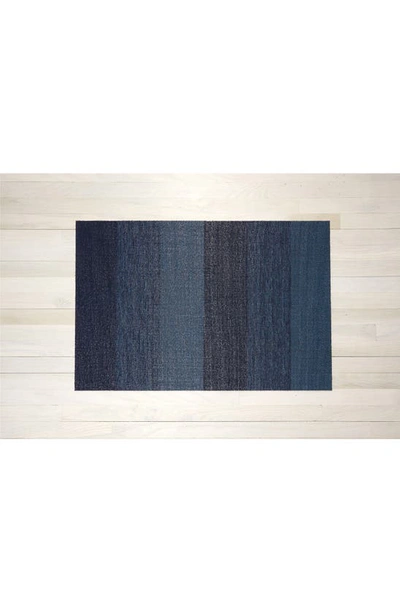Chilewich Marble Stripe Indoor/outdoor Utility Mat In Bay Blue