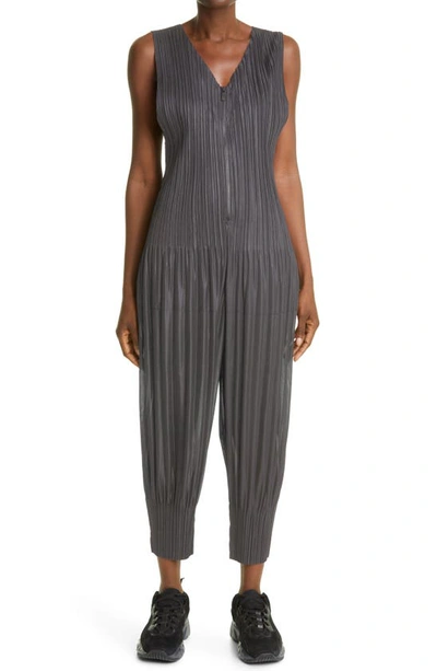 Issey Miyake Sleeveless Jumpsuit In Grey