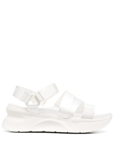 Ugg La Shores Platform Sport Sandals In White
