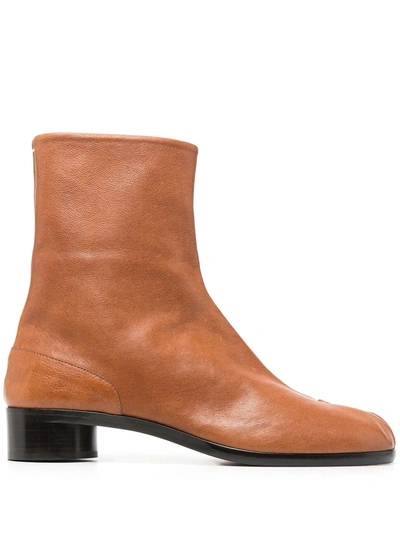 Maison Margiela Tabi Split-toe Leather Boots In Brown