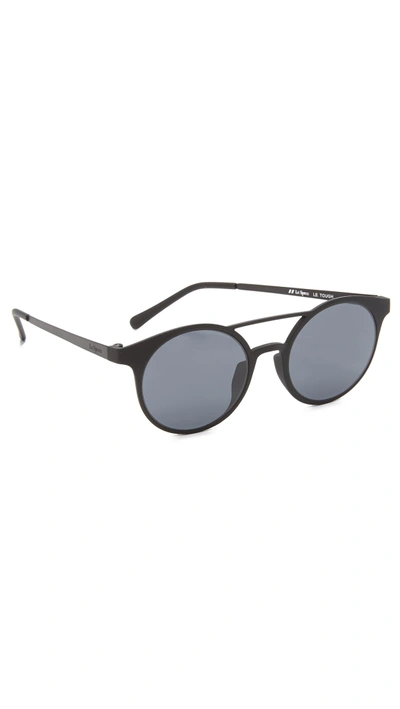 Le Specs Demo Mode Sunglasses In Black Rubber/smoke Mono