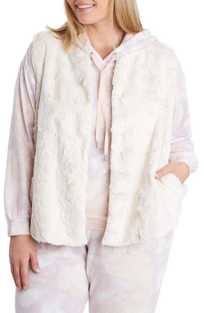 Adyson Parker Fleece Open Vest In Milk White