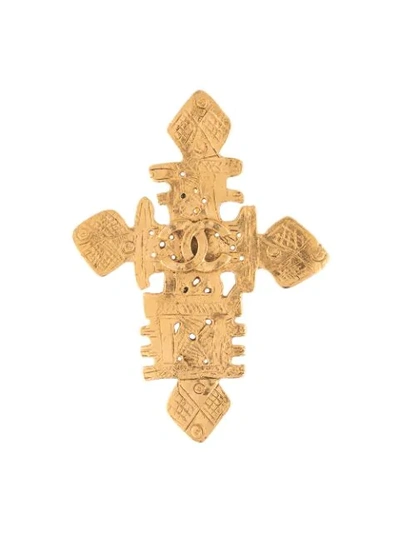 Pre-owned Chanel 1994 Cc Cross Brooch In Gold