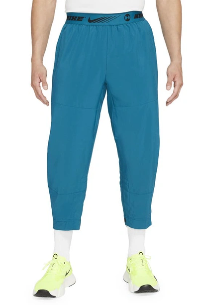 Nike Men's Sport Clash Cropped Training Pants In Green Abyss/ Mean Green