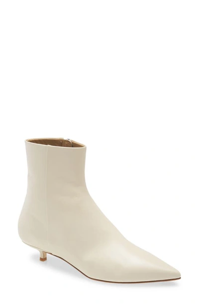 Aeyde Ina Ankle Boots In Creamy