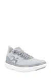 Gravity Defyer Xlr8 Sneaker In White / Grey