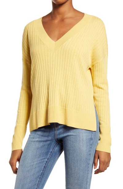 Treasure & Bond Ribbed V-neck Sweater In Yellow Rattan
