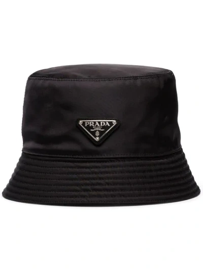 Prada Logo Plaque Bucket Hat In Black