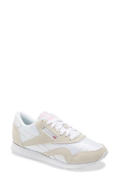 Reebok Classic Sneaker In White/ Light Grey