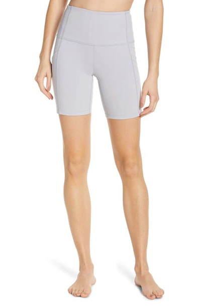 Zella Live In High Waist Pocket Bike Shorts In Grey Dapple