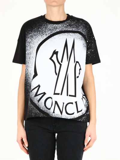 Moncler Black & White Spray Paint Logo T-shirt In Nero