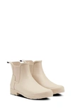 Hunter Refined Chelsea Boot In Oat Grass