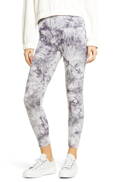 Hue Active Tie Dye Skimmer Performance Leggings In Grey