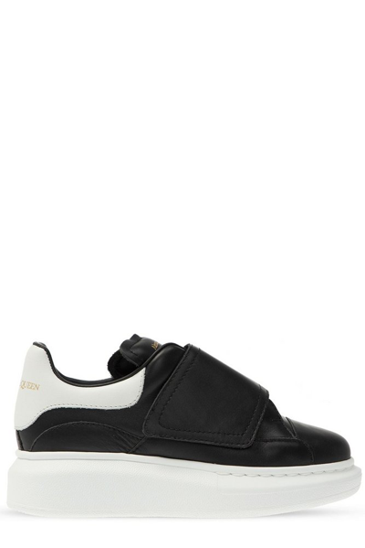 Alexander Mcqueen Boy's Oversized Grip-strap Leather Sneakers, Toddler/kids In Blk/white