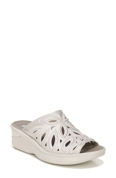 Bzees Susie Slide Sandal In Sand Fabric