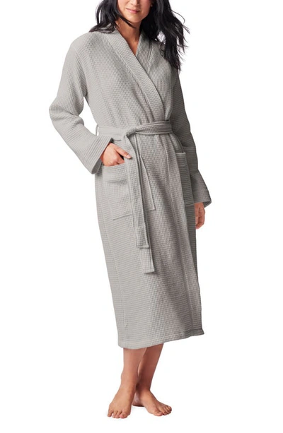 Coyuchi Waffle Weave Cotton Robe In Fog