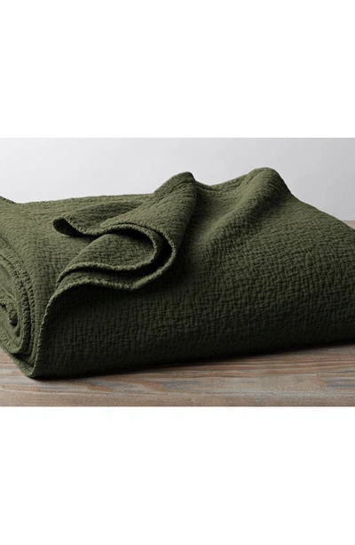 Coyuchi Cascade Matelasse Organic Cotton Blanket In Moss