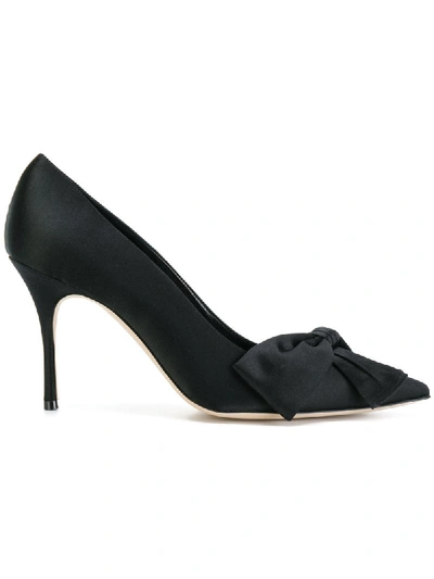 Manolo Blahnik 90mm Beccara Bow Silk Satin Pumps In Navy Satin