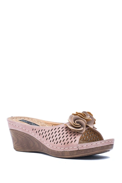 Gc Shoes Juliet Floral Wedge Sandal In Blush